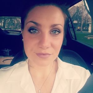 Meet your Posher, Em